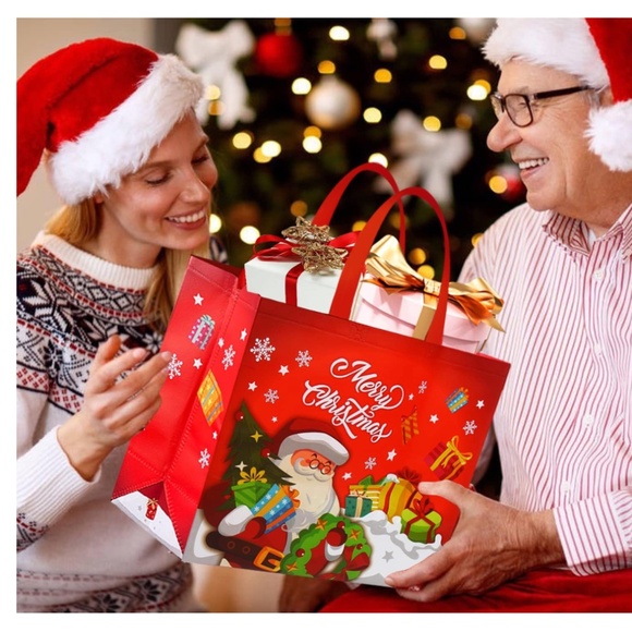 B982 Limited Edition 24 Piece Christmas Tote Gift Bags Large Reusable - Picture 3 of 3